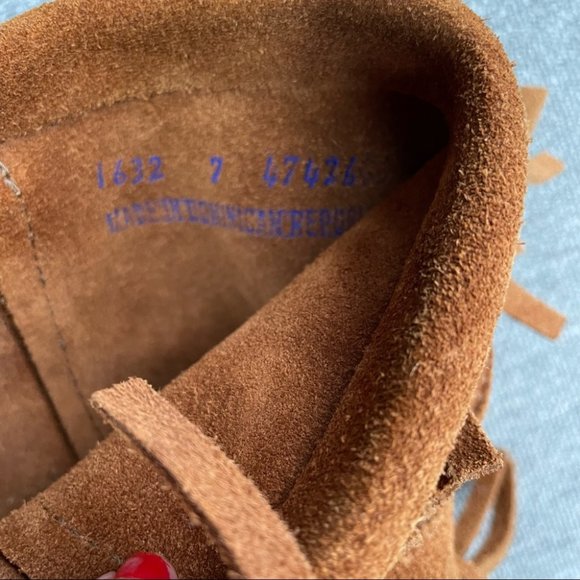 Minnetonka Three Layer Fringe Boot Suede Leather - Picture 11 of 14